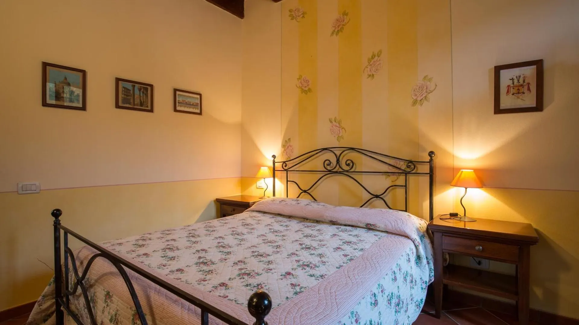 Farm stay Agriturismo Val Villa Costermano Italy